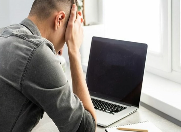 Cara Mengatasi Layar Laptop Blank Hitam